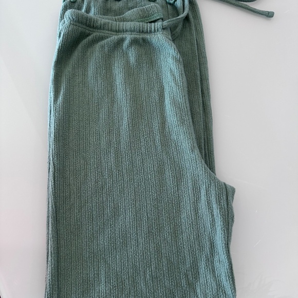 Green PJ’s - Picture 3 of 9